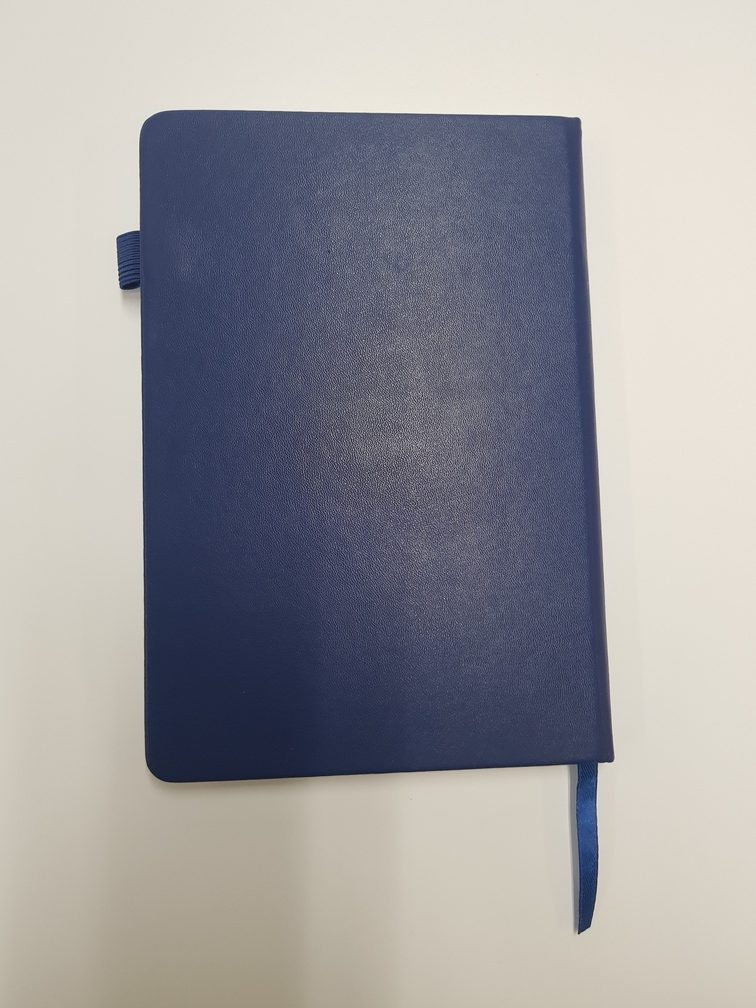 DO1122 009 UHY LHYS A5 Leather Notebook 5 rotated