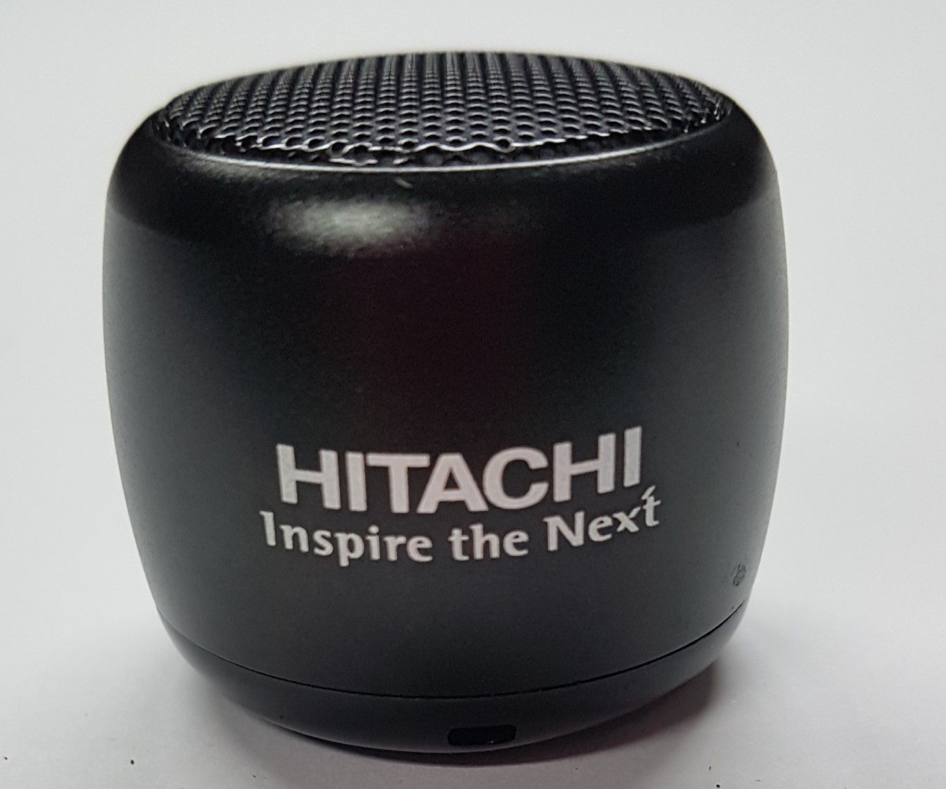Hitachi World Smallest Speaker 1