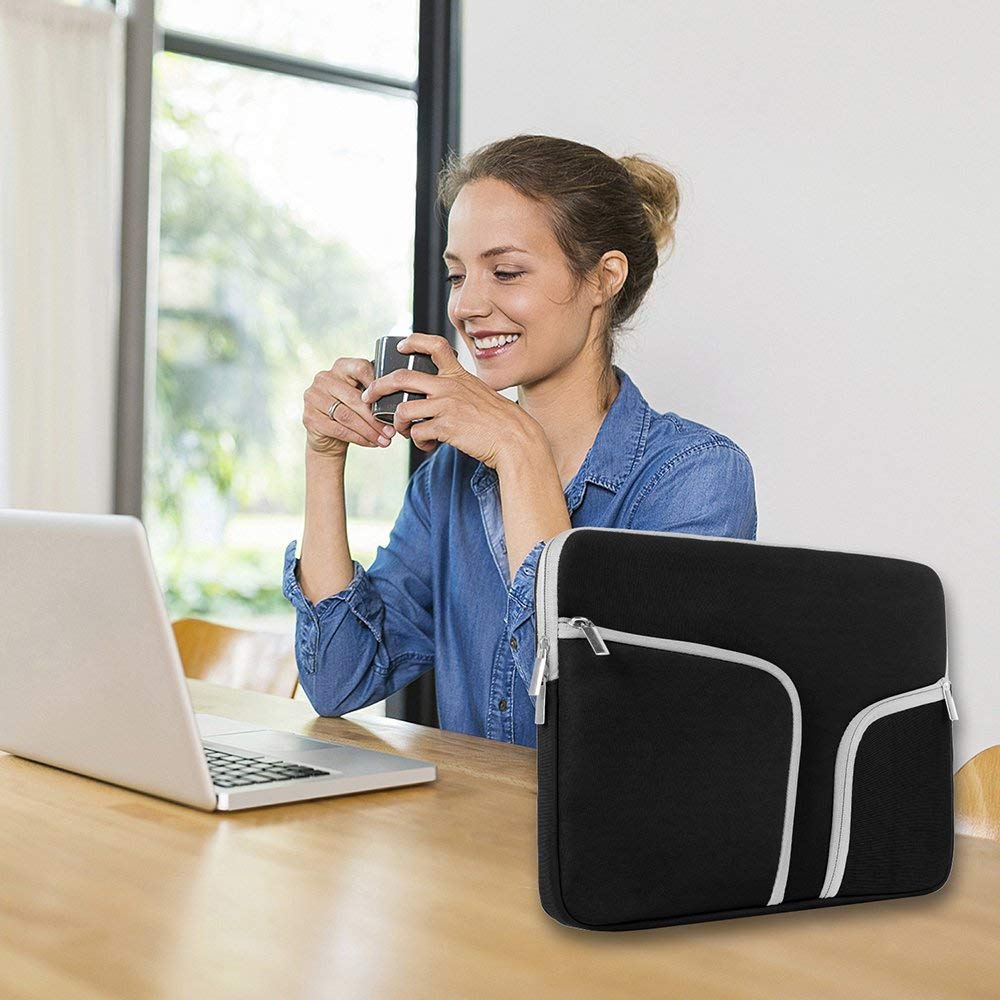 Zipped Laptop Cover 2