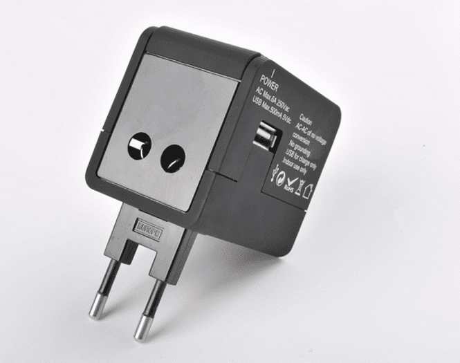 portable square dual usb adaptor 3