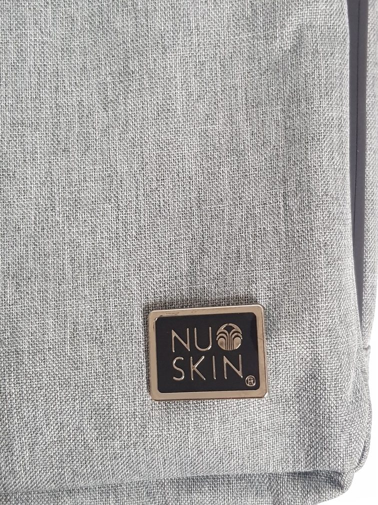 NUSKIN Travol Bag 3 rotated
