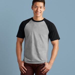 GILDAN Raglan Shirt 13