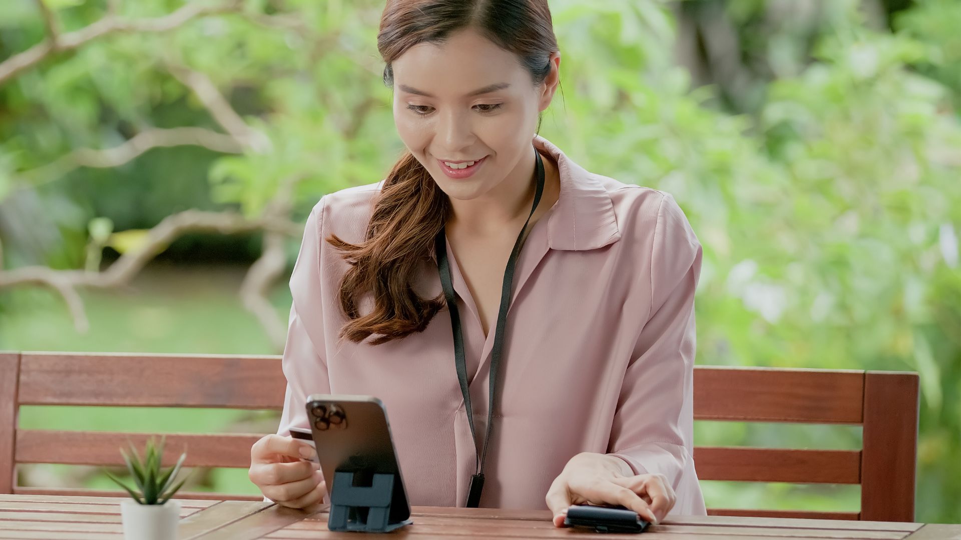 foldable card holder phone stand 3