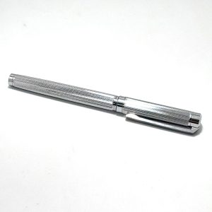 Sleek Metal Textured Pen 1 scaled