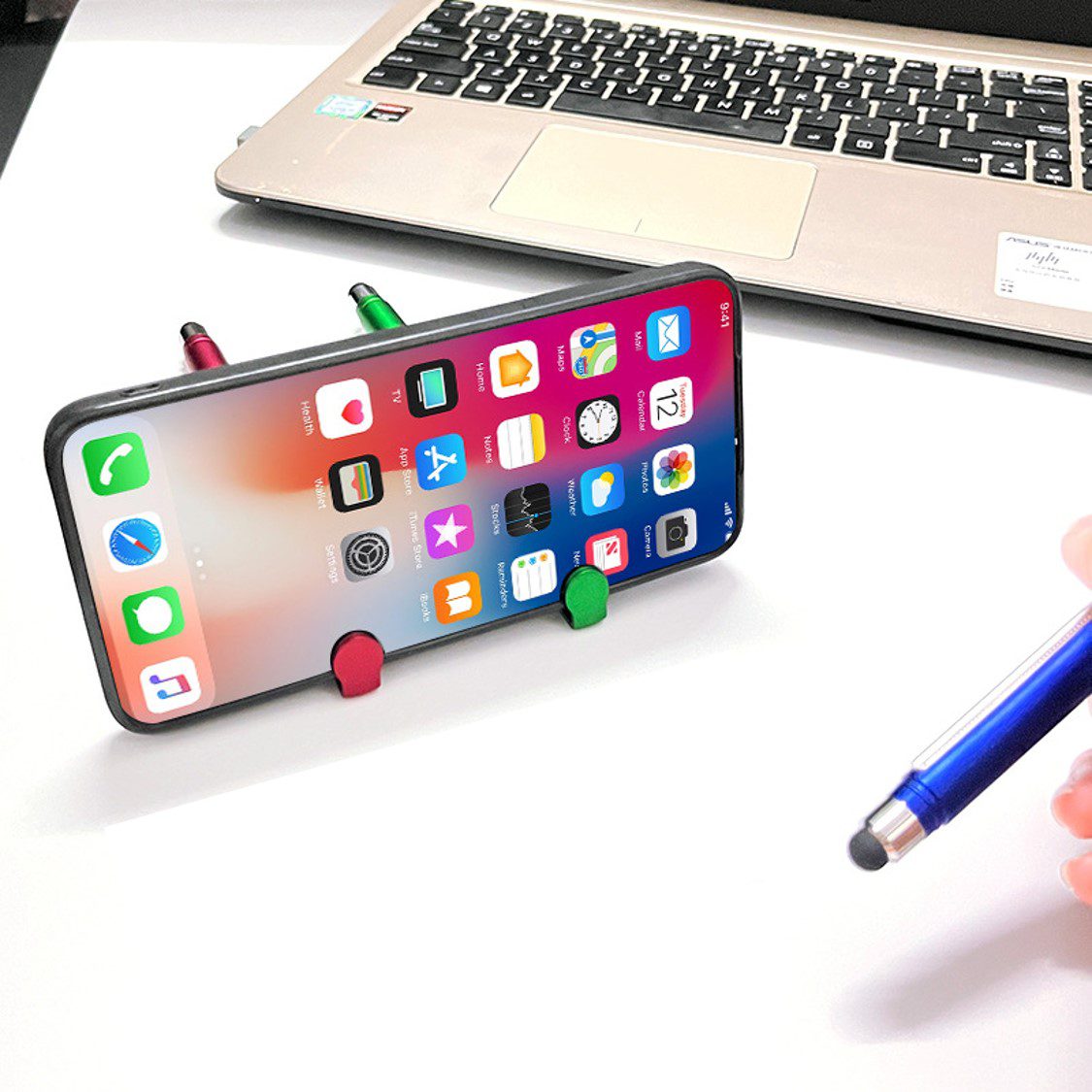 Pull up Banner Advertisement Phone Holder Stylus Pen 1