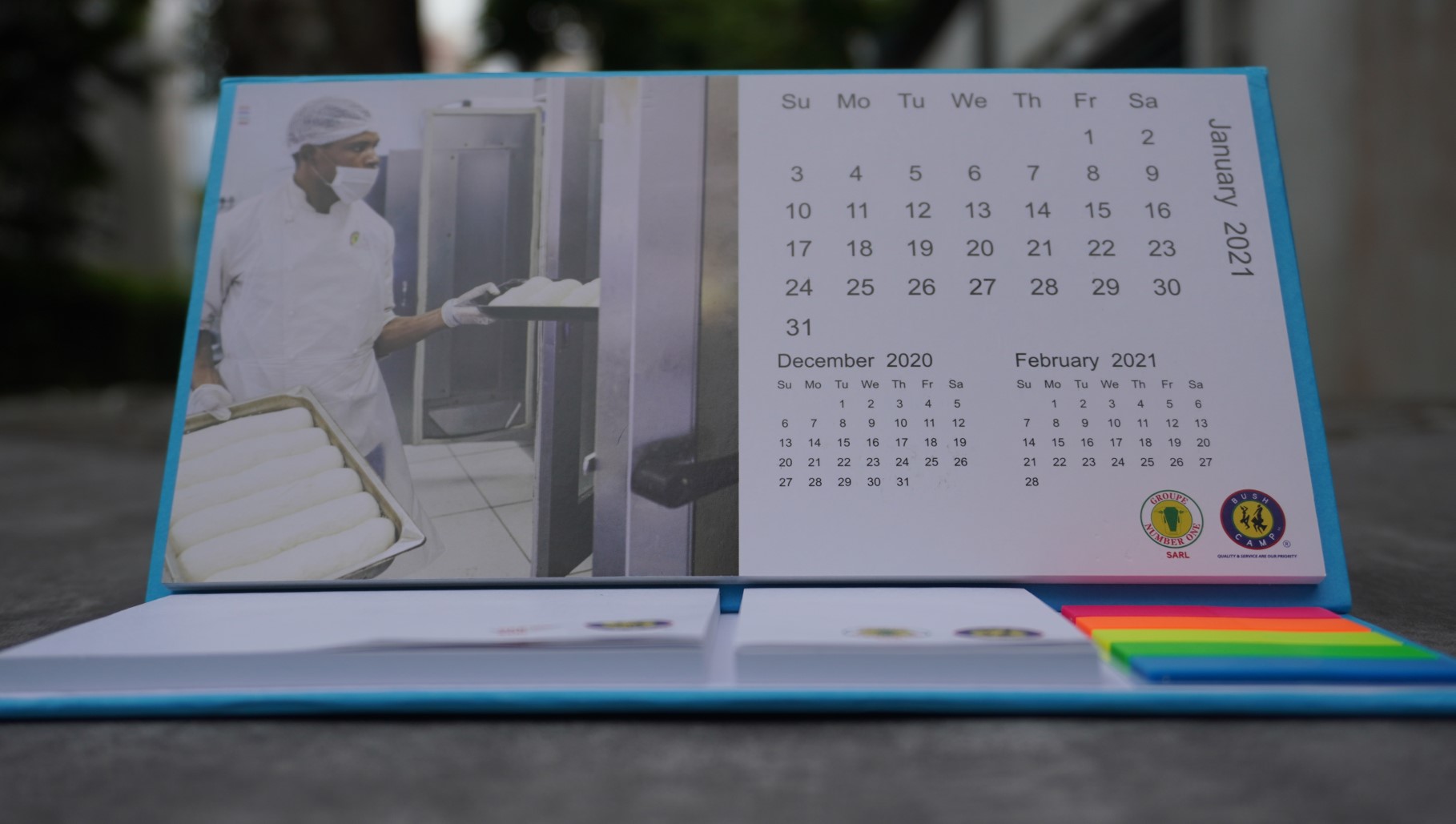 Tri Fold Tabletop Calendar with Post it Set 2