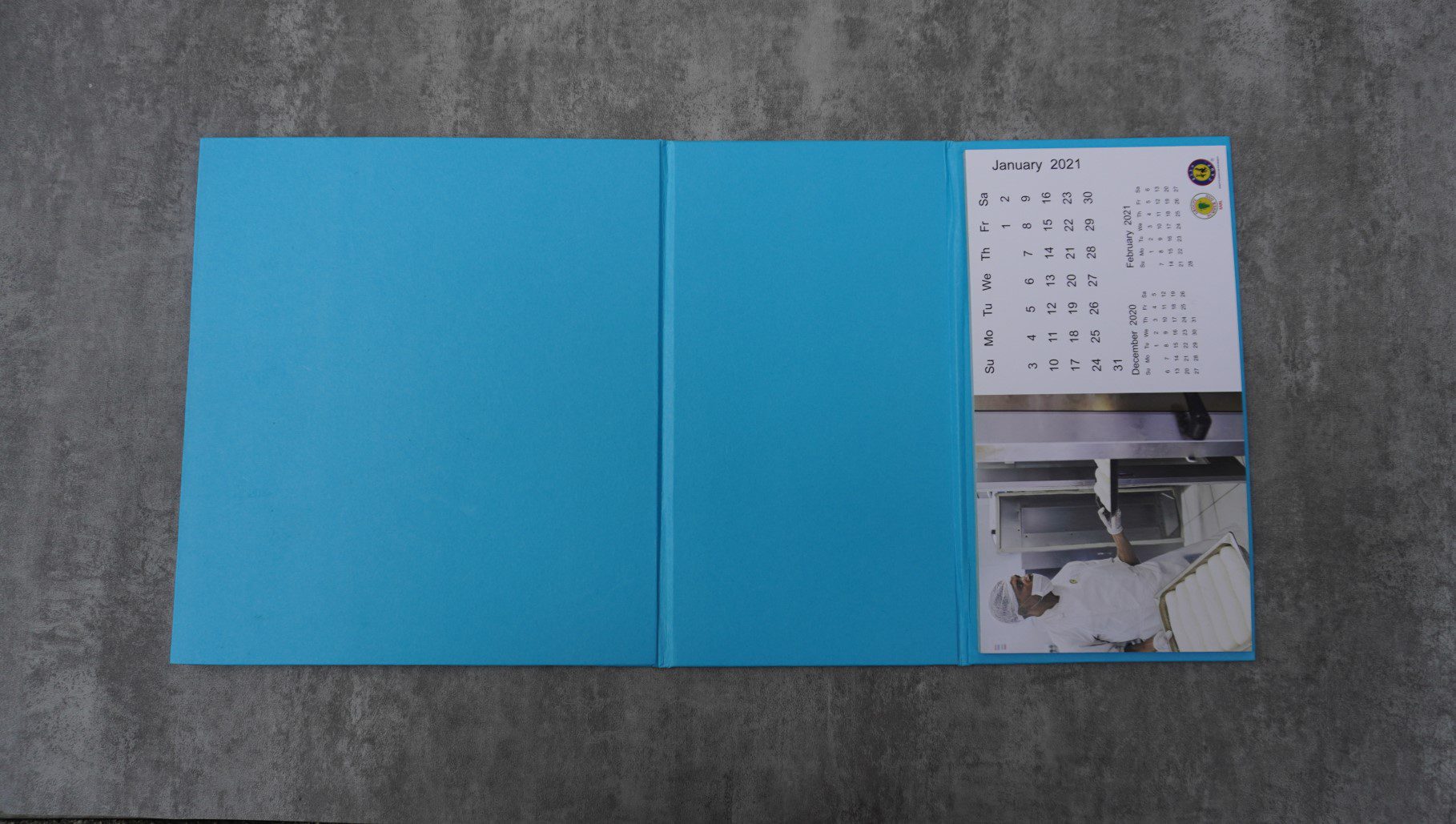 Tri Fold Tabletop Calendar with Post it Set 5