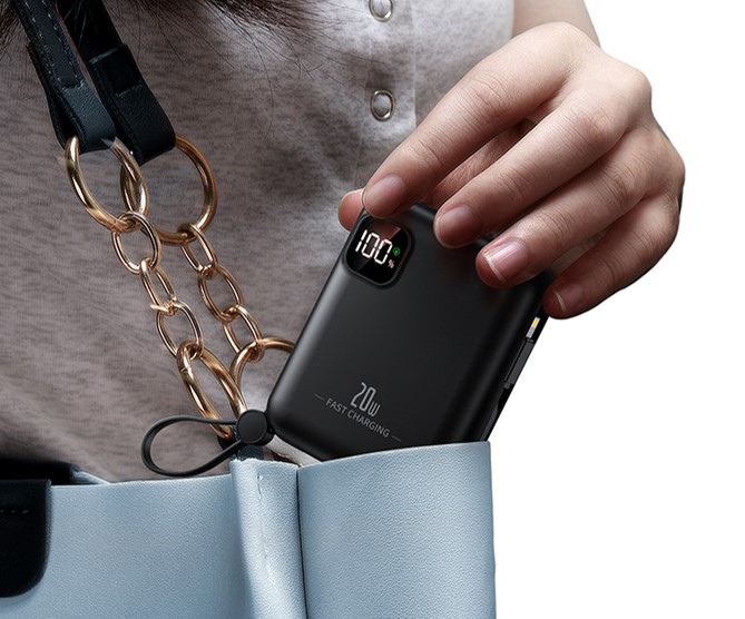 22.5W Magsafe Mini Size Wireless 10000mah Powerbank 13