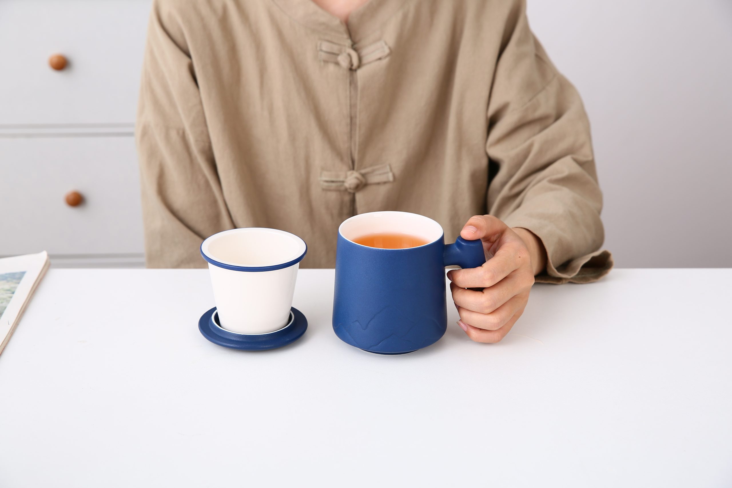 Ceramic Tea Flask Book Pen Gift Set 17 scaled