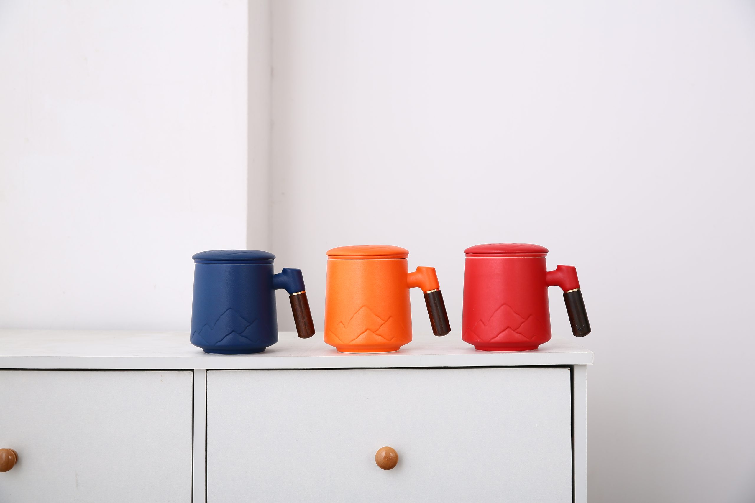 Ceramic Tea Flask Book Pen Gift Set 4 scaled