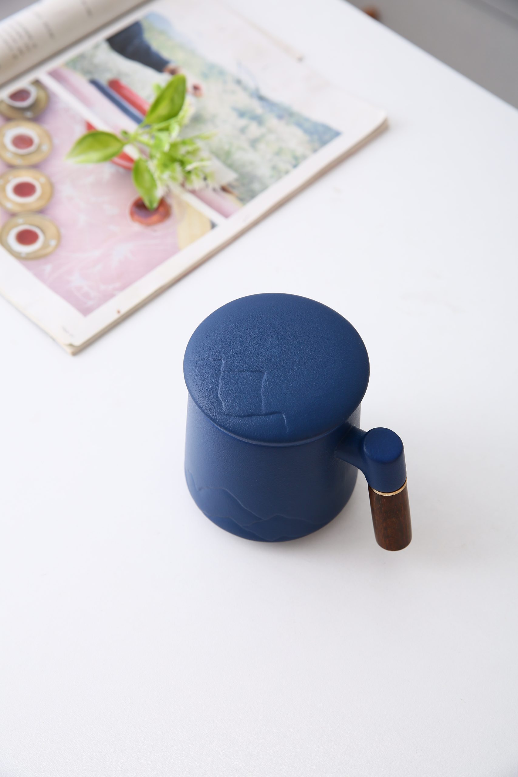 Ceramic Tea Flask Book Pen Gift Set 5 scaled