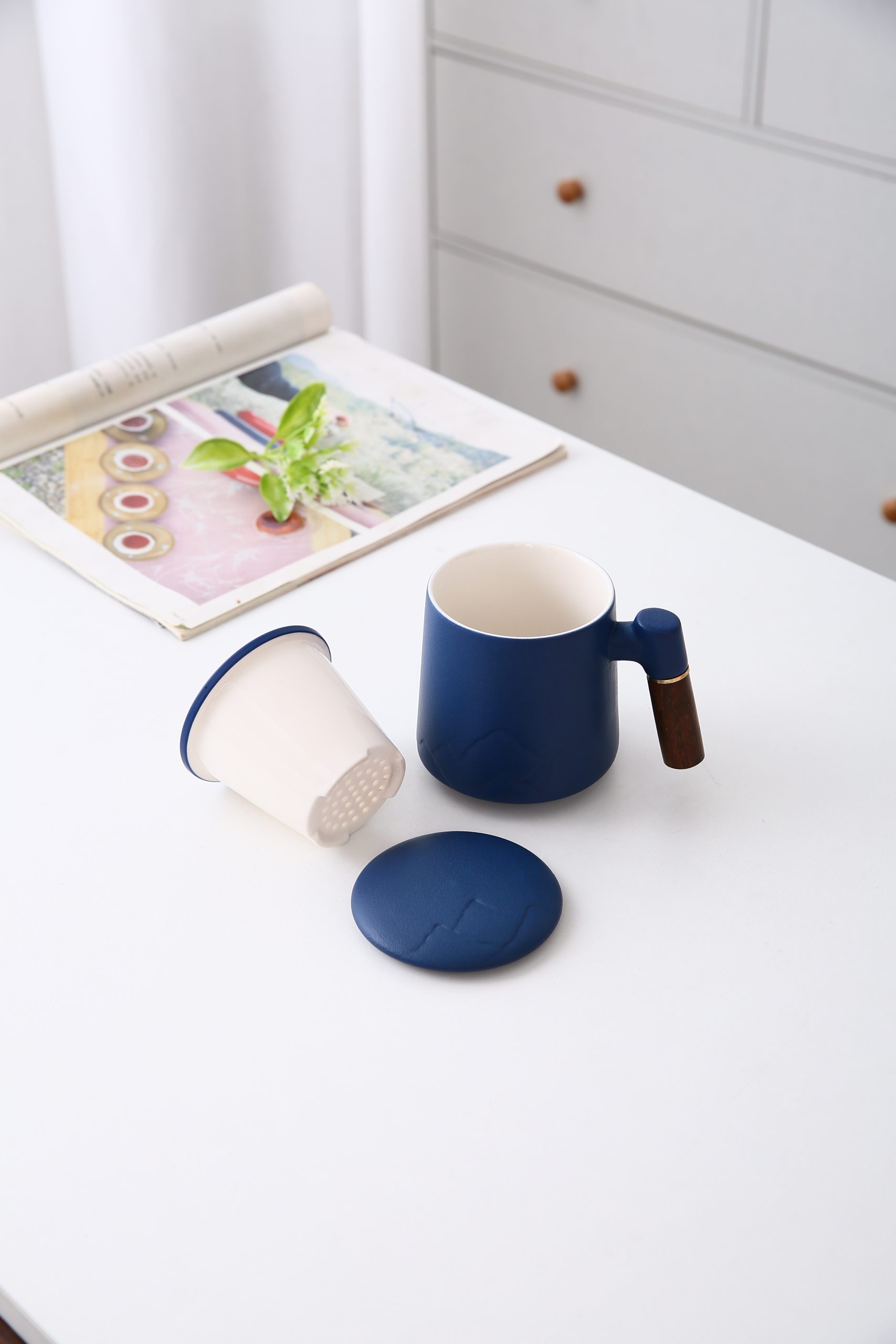 Ceramic Tea Flask Book Pen Gift Set 7 scaled