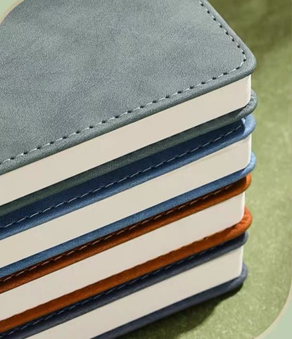 Round Clasp Leather Notebook 7