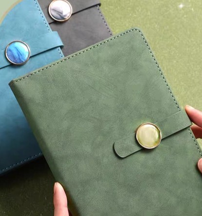 Round Clasp Leather Notebook 9