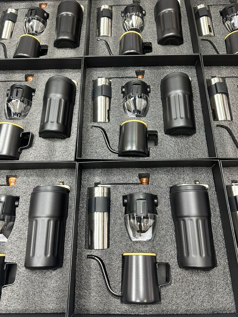 5-in-1 Portable Coffee Brewing Gift Set - Image 6