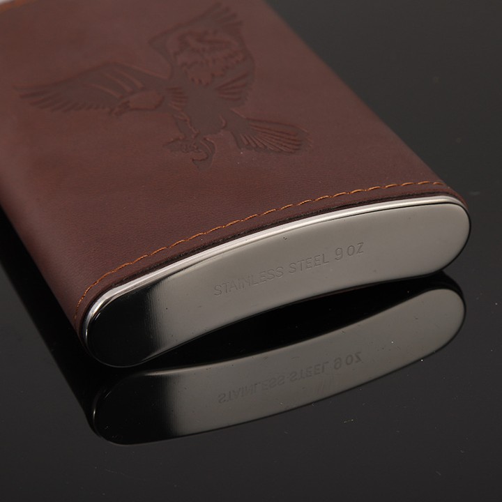 Crest Flask Gift Set – 6-Piece Stainless Steel Edition