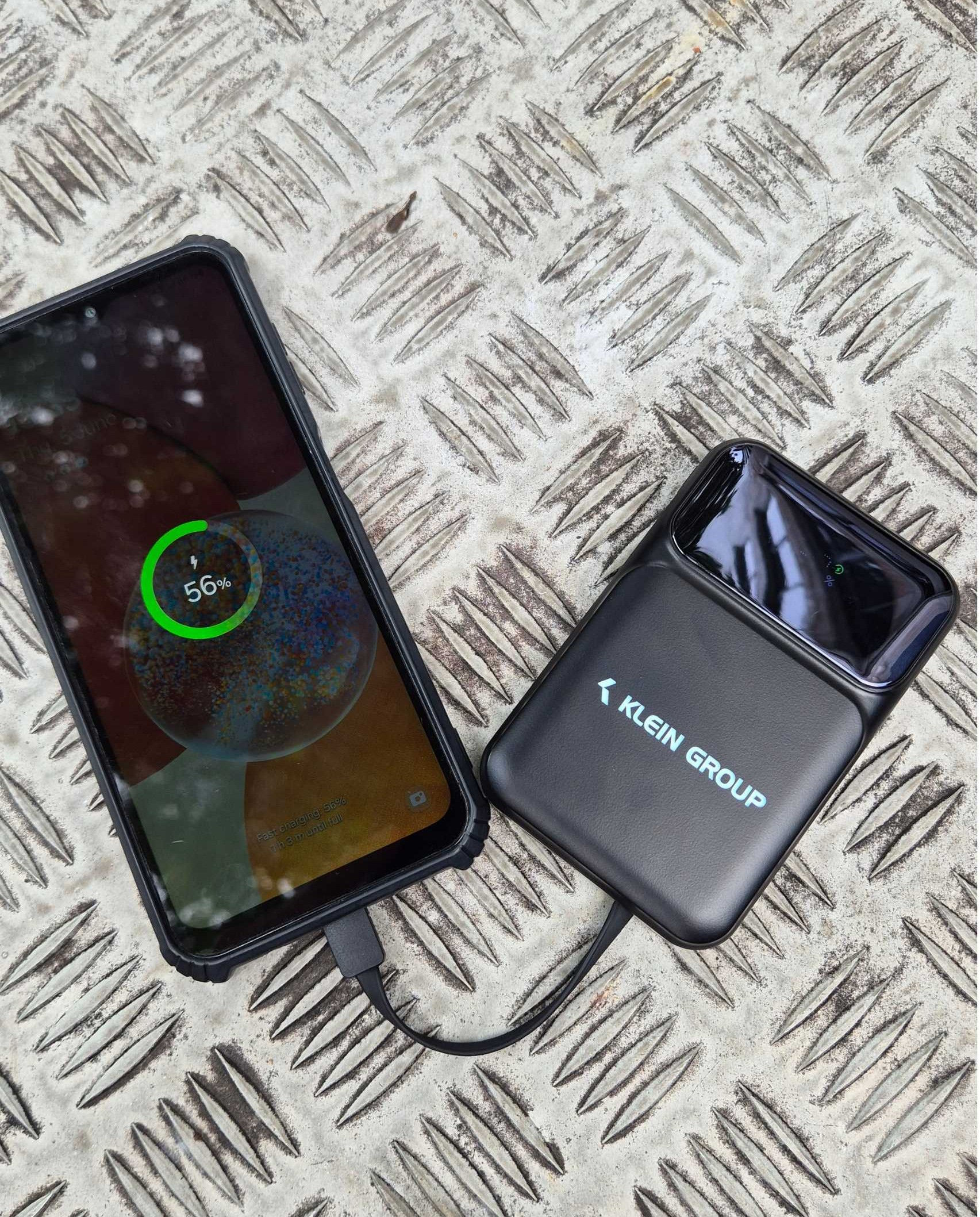 Dash Logo In Built Cable Powerbank - Image 4