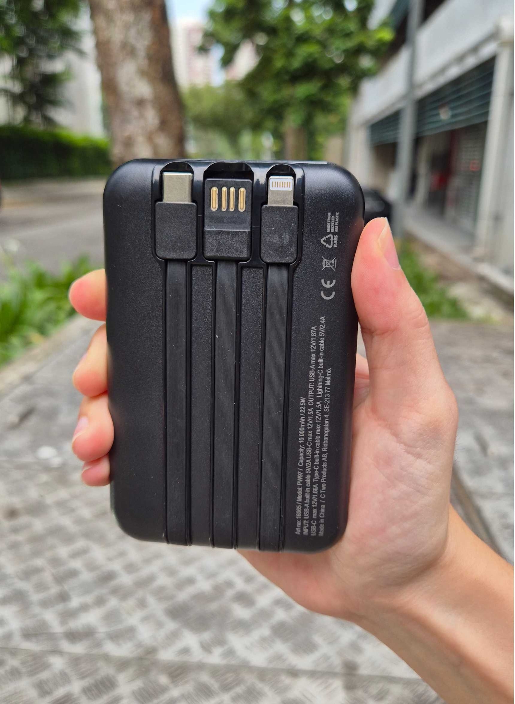 Dash Logo In Built Cable Powerbank - Image 5