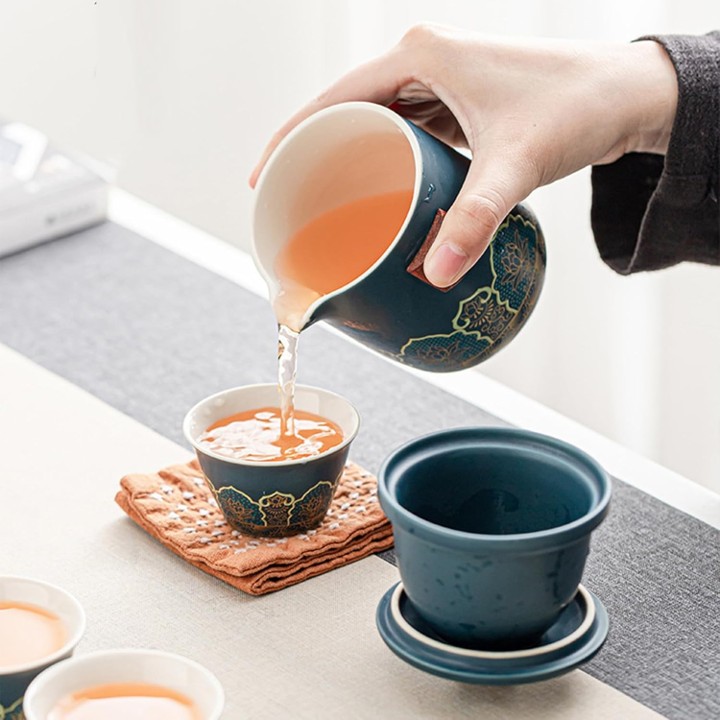 Premium Porcelain Tea Set in Leather Case - Image 12