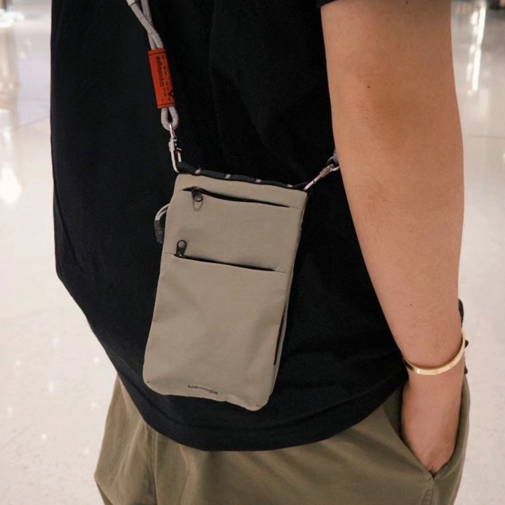 Urban Sling Phone Bag - Image 5