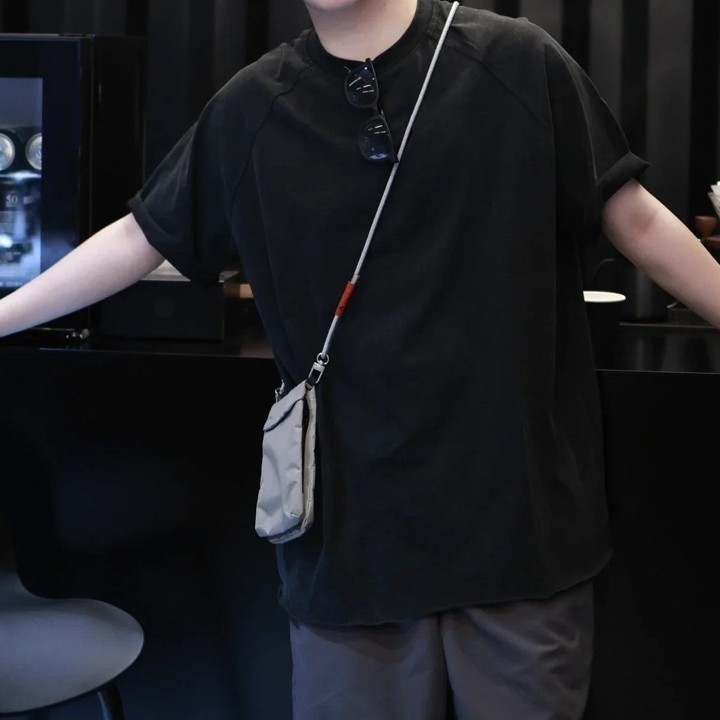 Urban Sling Phone Bag - Image 7