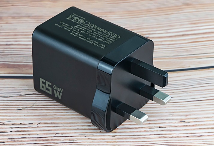 Gan65W Retract Wall Charger - Image 4